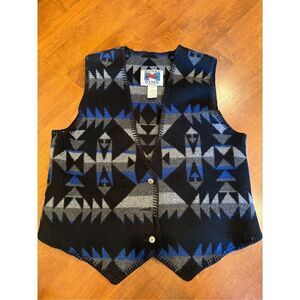 Woman’s vintage rare wooded river made in Idaho Aztec western wool vest/ cardiga